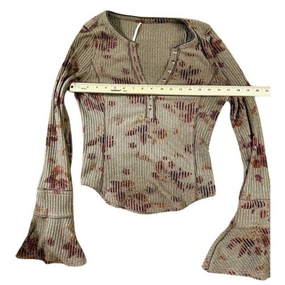 Free People Ribbed Floral Henley Bohemian, Cottage Bell Long Sleeves Sweater Sm - Picture 8 of 9